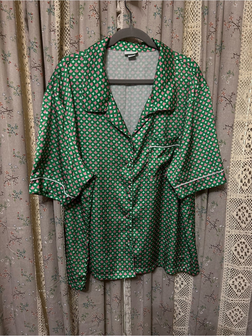 2/$28 Ivy Storehouse Green & Pink Satin Pajama Button Front Top XXL